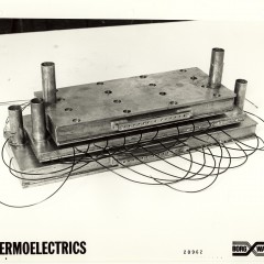 Borg-Warner-Research-Center_Thermoelectric_Liquid-to-Liquid-Cooler_1970s20962