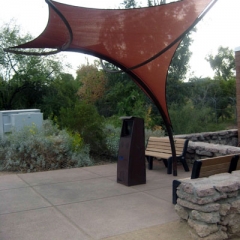 AHP-1800XE cooling an outdoor kiosk
